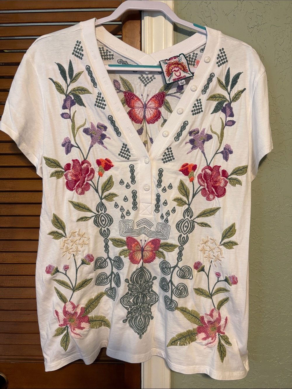 Johnny Was White Short-Sleeve Embroidered Butterfly & Floral V-Neck Top